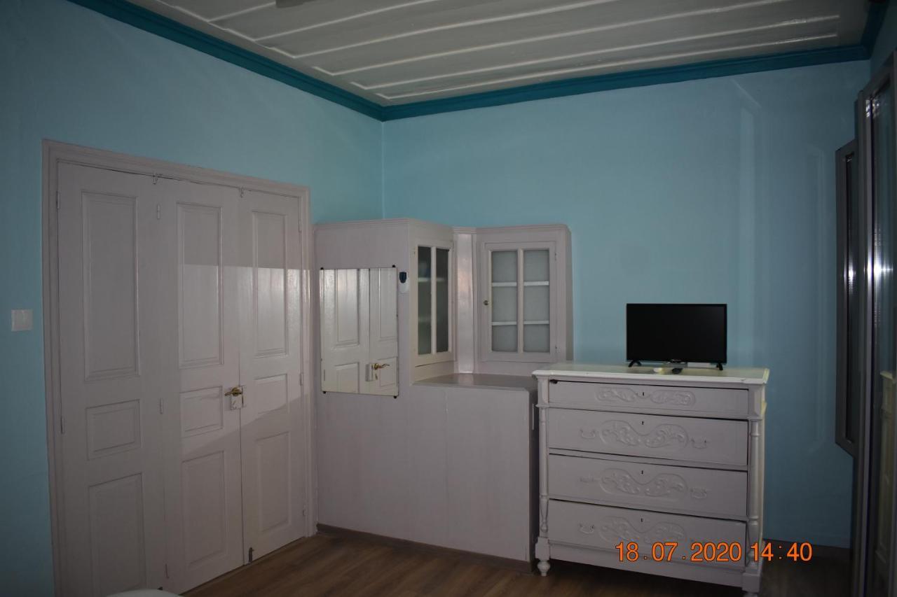 The Central House! Raches  Esterno foto