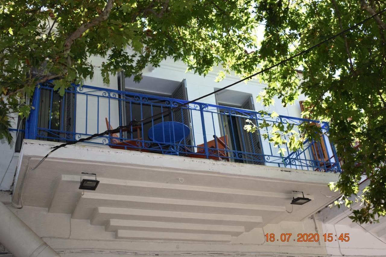 The Central House! Raches  Esterno foto