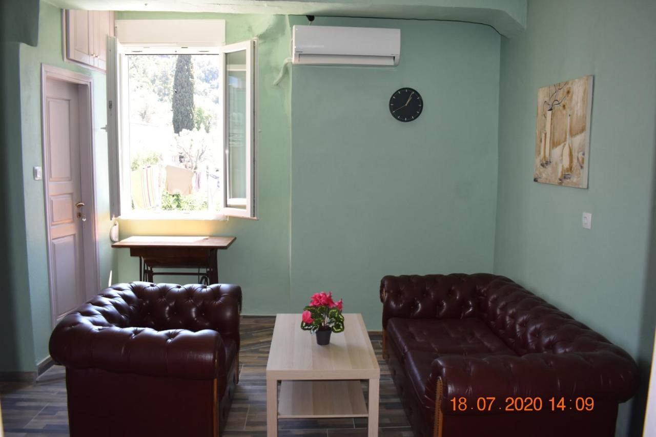 The Central House! Raches  Esterno foto